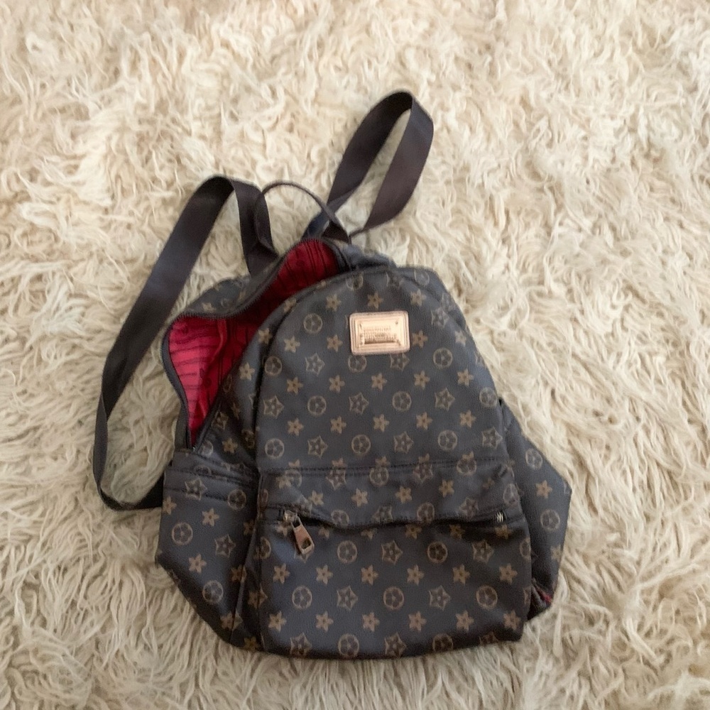 Backpack Brown & Tan Exterior Canvas & Red Inside Lining Gold Hardware - Picture 5 of 16